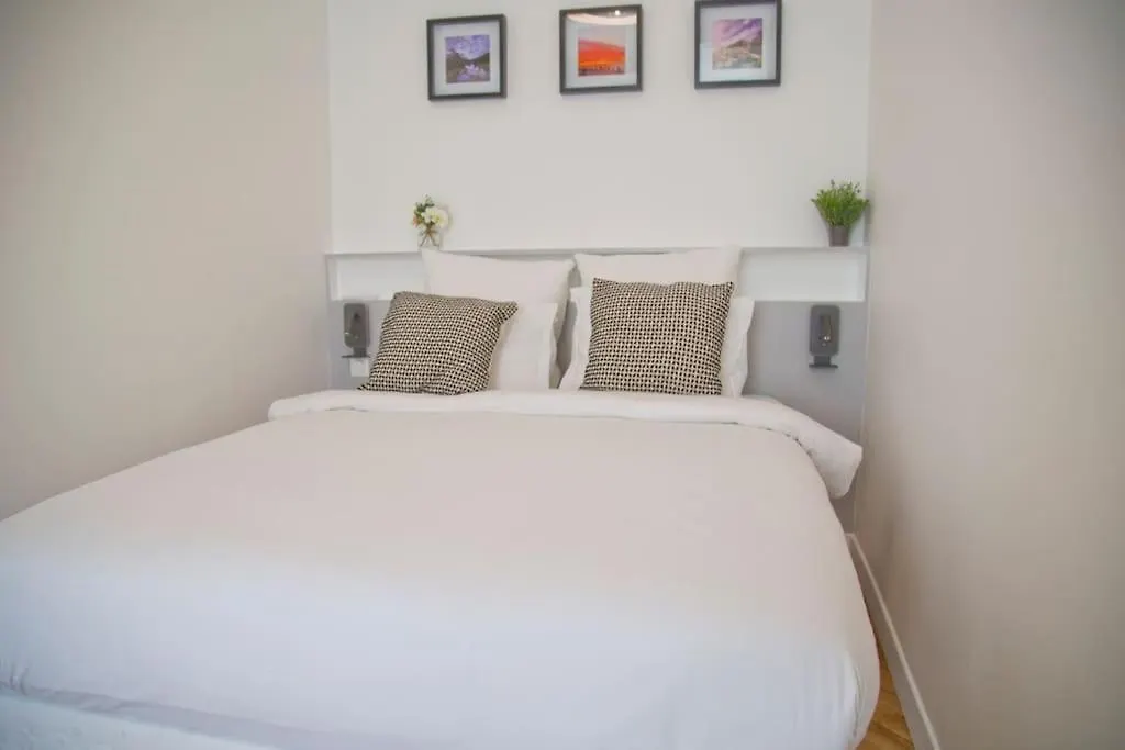 פריז Fully Renovated Historic Apt In Heart Mouffetard דירה