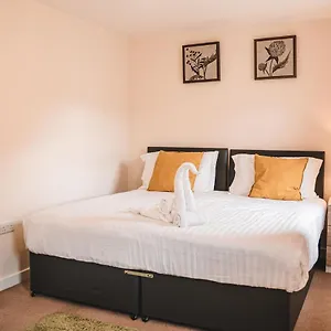 Snapos - Tudor Close Holiday home Sheffield